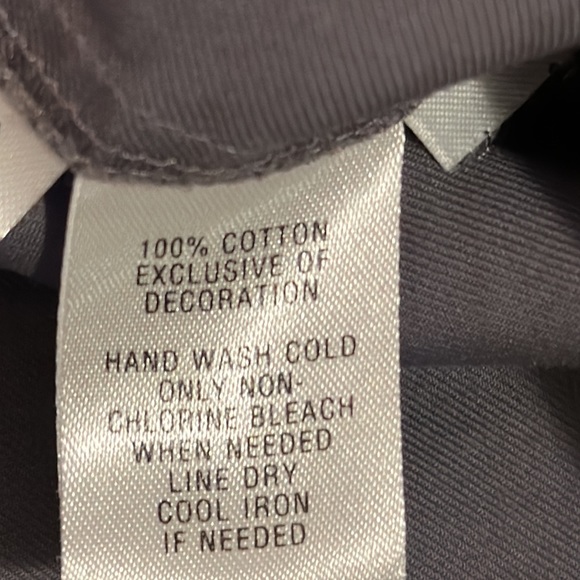 EUC gray sleeveless delicate frilly neckline & pockets Loft dress size 12 - Picture 7 of 9